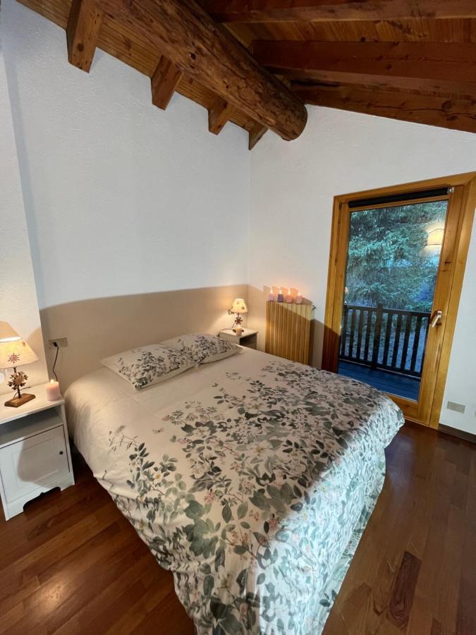 Chalet Blanc "La Mansarda" Courmayeur Exterior photo